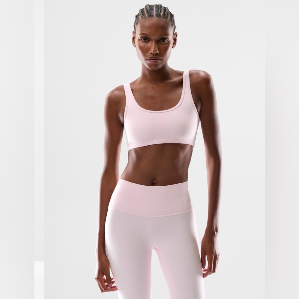 Aritzia butter mini bra top Sports Bra A/B cup Small Villa Pink